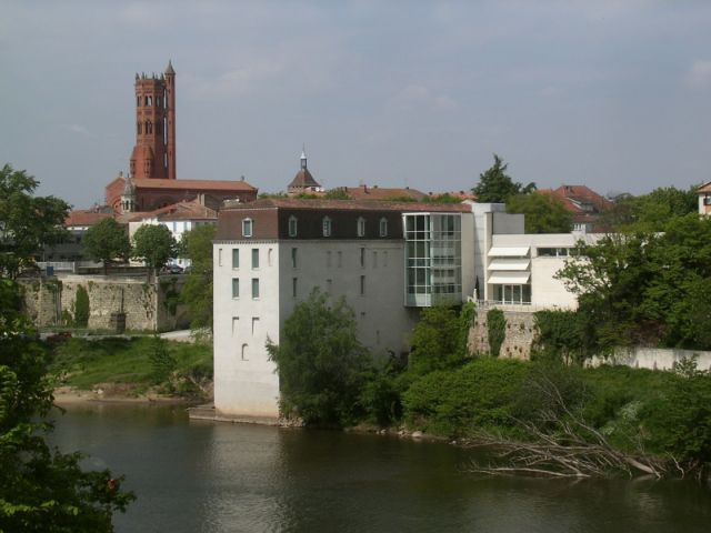 Le moulin et le Mus�e de GAJAC